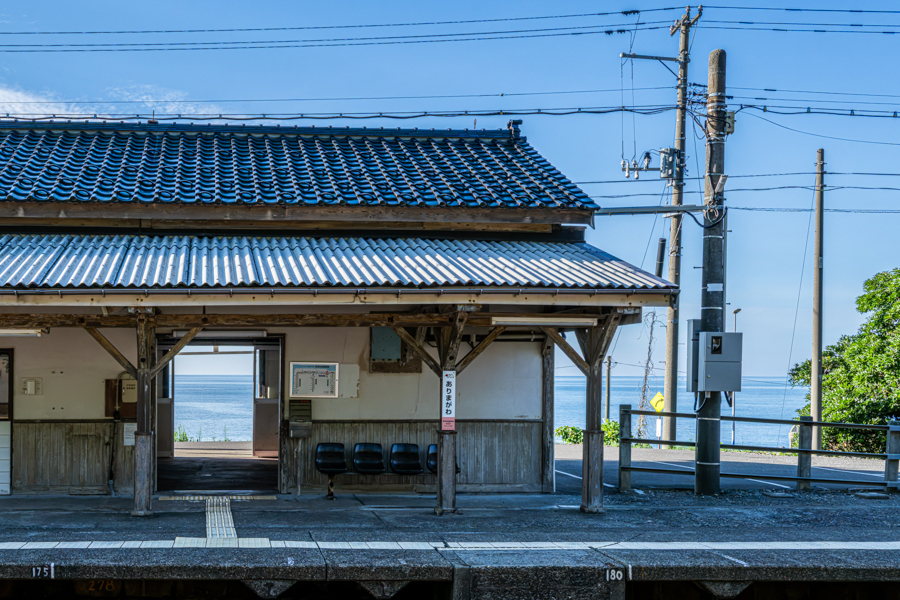 えちごトキめき鉄道(ETR)-有間川駅