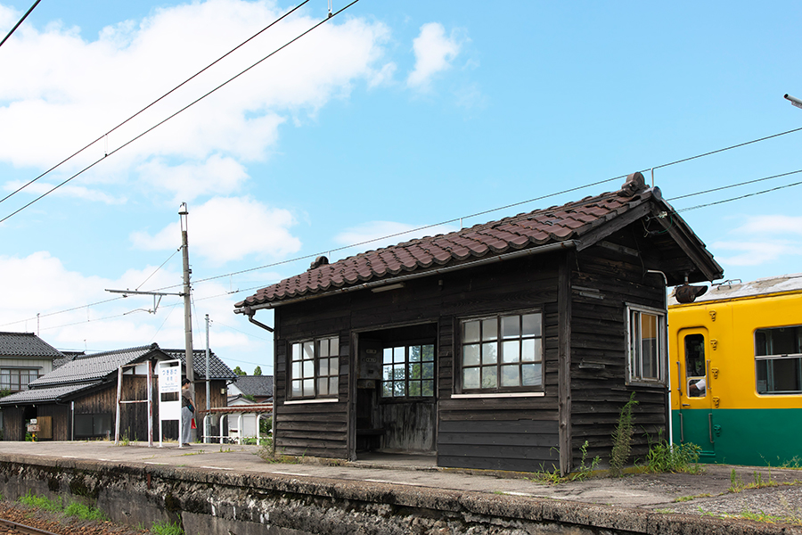 富山県 富山地方鉄道 上滝線 月岡駅